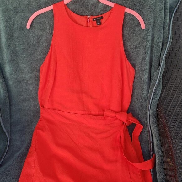 Flattering Ann Taylor Linen/Rayon Blend Wrap Dress - Picture 1 of 10